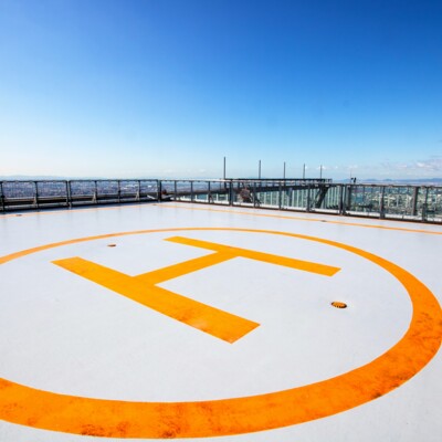 Heliports' visual aids and lightnings